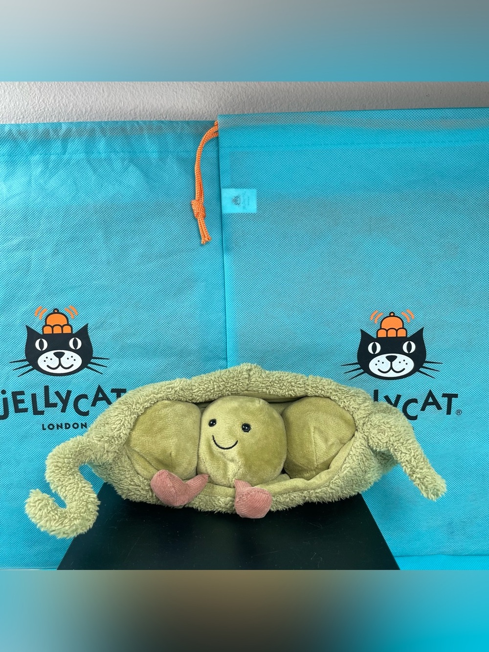 Retired Jellycat Amuseables Pea in a Pod ~ hard to find~ dust bag